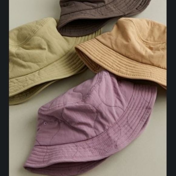 Urban Outfitters Accessories - UO green quilted nylon terrycloth bucket hat
